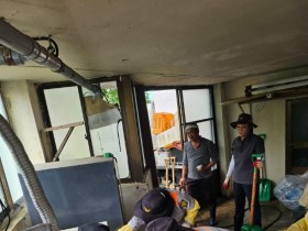 260824-6의용소방대원 수혜복구 사진 1.jpg