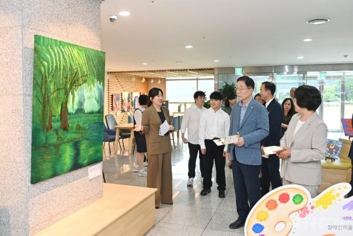3.경북교육청, 장애인미술단 ‘온그림’첫 단독 전시회 개최_02.jpg