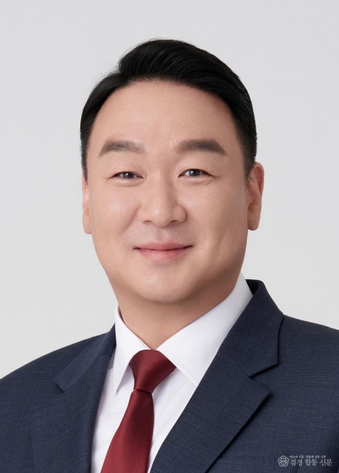 정희용_의원님_프로필_사진.jpg