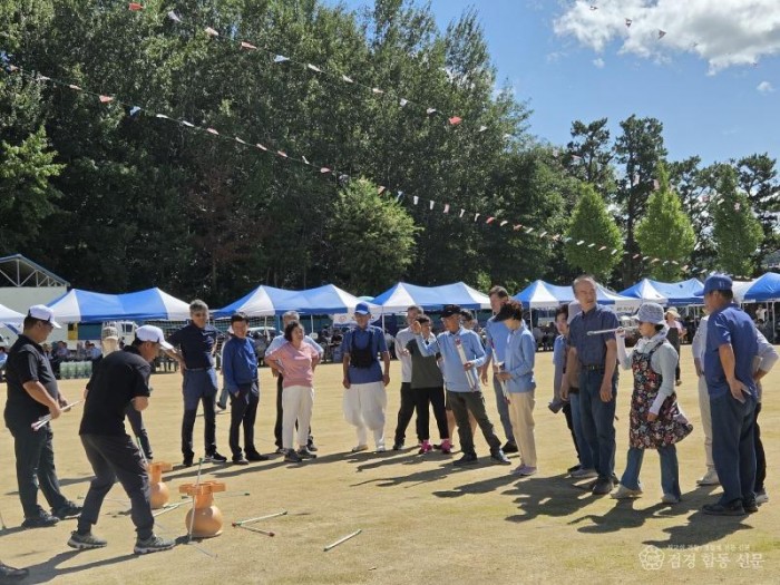 영주-3-2 장수면, 제21회 면민체육대회 및 화합한마당 성황리 개최(투호 경기).jpg
