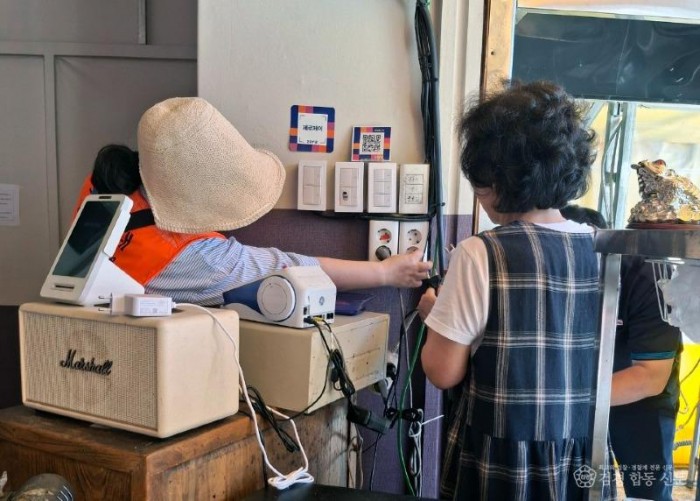 260914-4성산여성의용소방대, 추석 명절 맞이 전통시장 화재예방 캠페인 실시).JPG