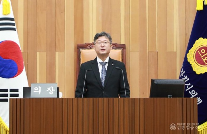 안신일 의장.JPG