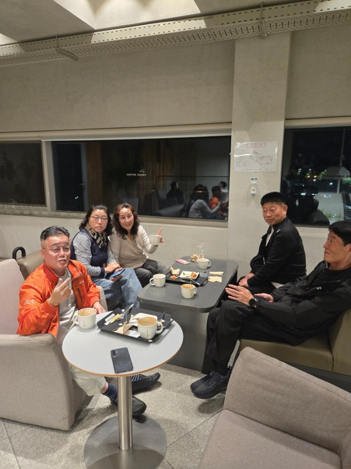 친구와함께.jpg