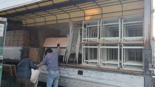 사) 김제동과어깨동무는 경상북도고려인통합지원센터, 경주시외국인도움센터에 후원