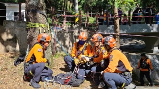 창원소방본부, 가을철 산악사고 대비 인명구조 훈련