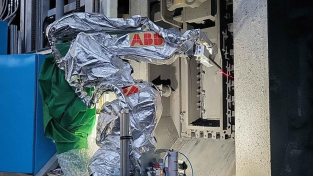 [경제현장] 포스코, 세계 최초 로봇활용 코크스공정 무인 밀폐기술 개발