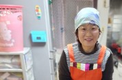 한일문화교류를 통하여 재외동포와 일본인들에게 사랑을 전하는 북해도 삿뽀로시 한국전통 문화 및 어머니의 사랑을 전하는 자랑스런 한국인 이혜자씨의 따끈따끈한 나눔봉사 팥시루떡의 천