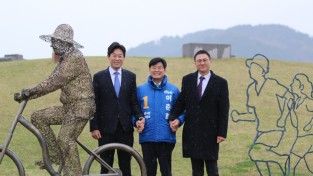 2026 세종시 지방선거 고준일, 이춘희 더불어민주당 세종시장 예비후보 지지 선언… 이춘희 결선 승리 가능성 ‘급부상’