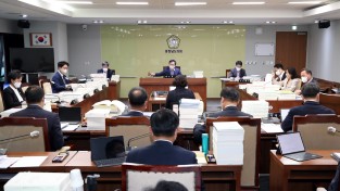 교육위, 교원 성비위·저조한 사학 법정부담금 납부 등 질타