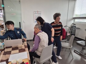 안동경찰, ‘찾아가는 지문 등록’으로 노인 실종 막는다.