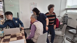 안동경찰, ‘찾아가는 지문 등록’으로 노인 실종 막는다.