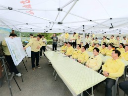 경상북도의회, 경주 덕동댐 찾아 폭염·가뭄 대응상황 점검