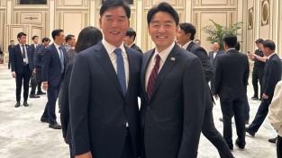 오중기 경북도당위원장, 강훈식 비서실장 만나 경북 국정과제 조속 추진 요청