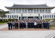 제13대 경북도의회 전반기 의장에 최다선 김희수 의원 선출