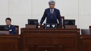 안동시의회, 더불어민주당 출신 전국 최다선 10선 이재갑 의원 전반기 의장 선출