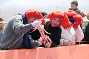 제29회 영덕대게축제 8만 인파 몰리며 성료