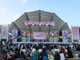 상주 북천, 벚꽃과 캠핑의 낭만에 물들다.