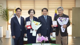안동시의회 이재갑·김정림 의원, ‘제8회 정명대상 지방자치 의정대상’수상