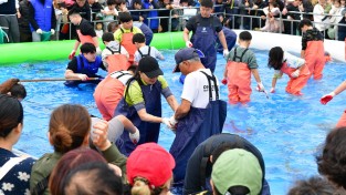 울진군, ‘2025 죽변항 수산물축제’ 가을 관광객 맞이