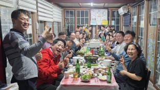 [내고향 친구들]  시 인 : 이 은 습