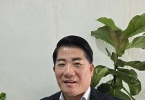 이은습 우리버스㈜ 전무이사 어두운곳에 등불을 밝히는 희망의 전도사