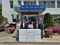 포천시 창수면 양돈농가 어버이 날 맞아 경로당에 돼지고기 기탁