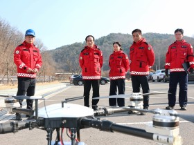[일자리경제과]설 앞두고 선산봉황시장 장보기…구미시  전통시장 소비 촉진 나서(단체사진).jpg